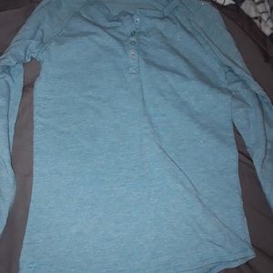 Light blue young girl longsleeve tshirt